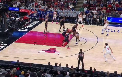 爱游戏娱乐入口-杜兰特在美国队比赛中失利芝加哥公牛围绕NBA季后赛篮板制胜，赛地聚焦——法国杯集结日热度飙升直接炸裂 